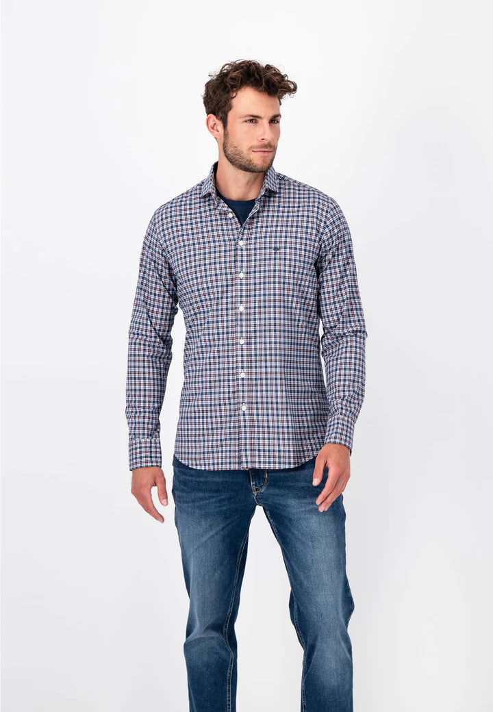 Fynch Hatton Checked Shirt In A Modern Fit
